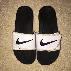 Nike Women's Slide Shoe